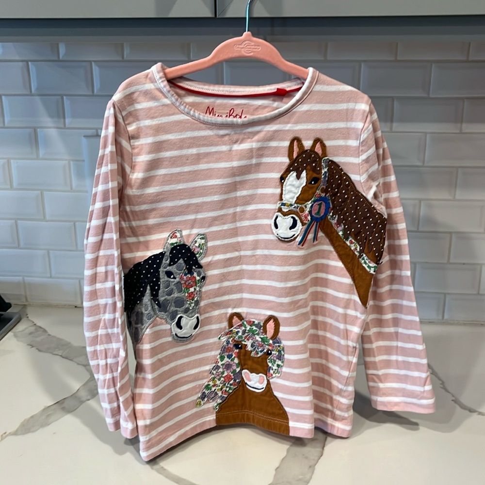 Mini Biden horse long sleeve.